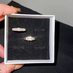 14kt gold Diamond ring with wedding band